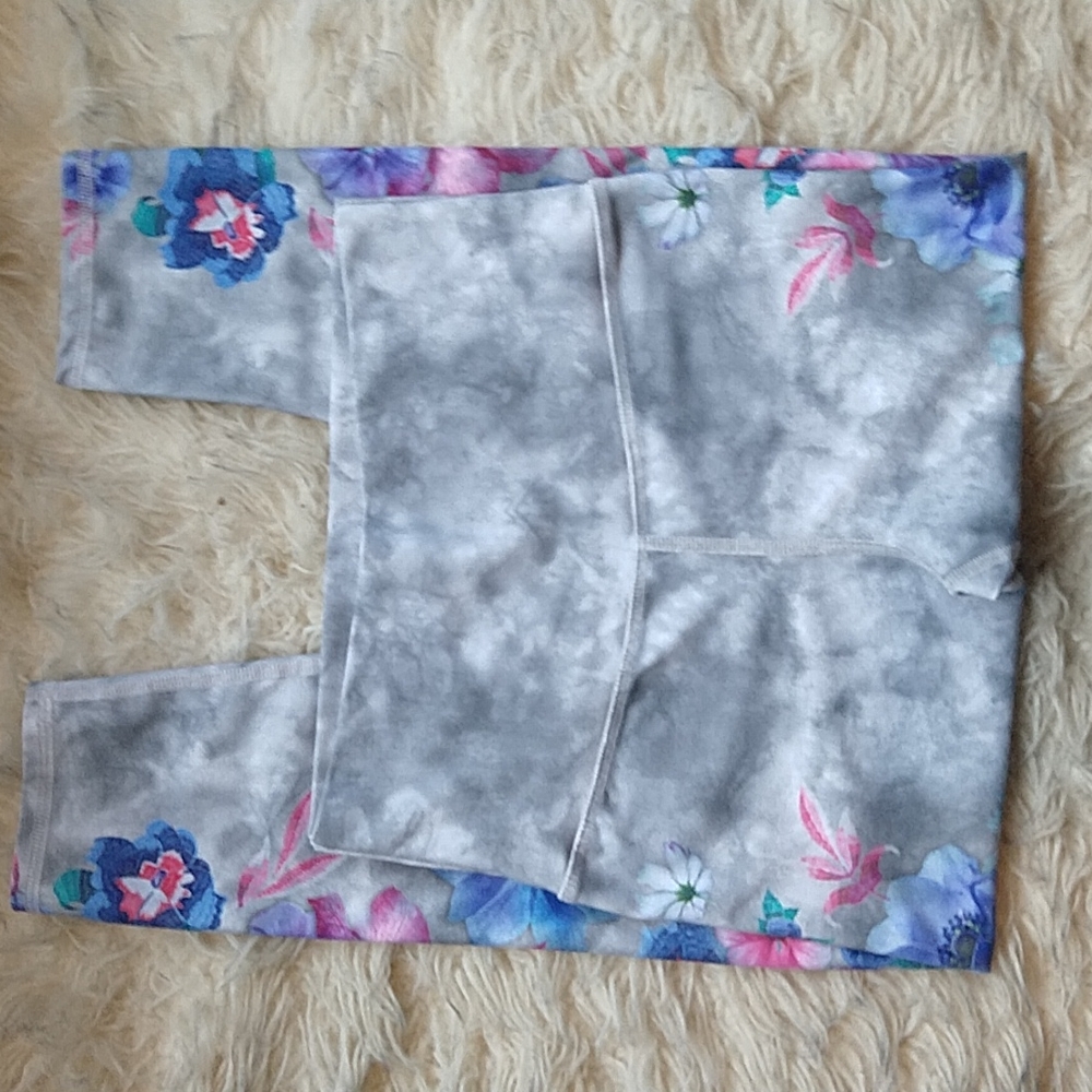 Evolution and Creation Floral Hummingbird High Waist Capri Legging S - Picture 6 of 9